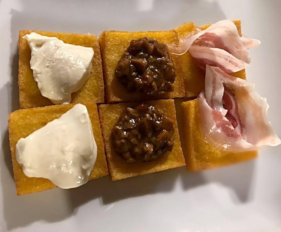 crostini di polenta