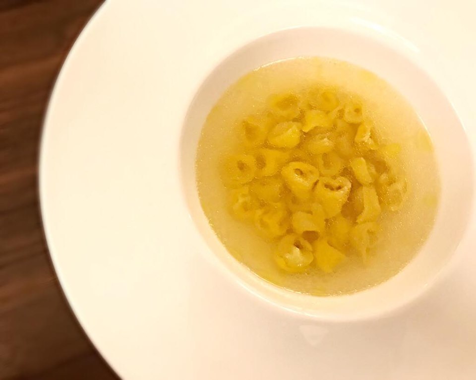 tortellino in brodo